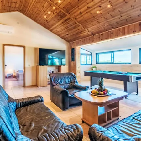 度假居 Paola By Interhome *
